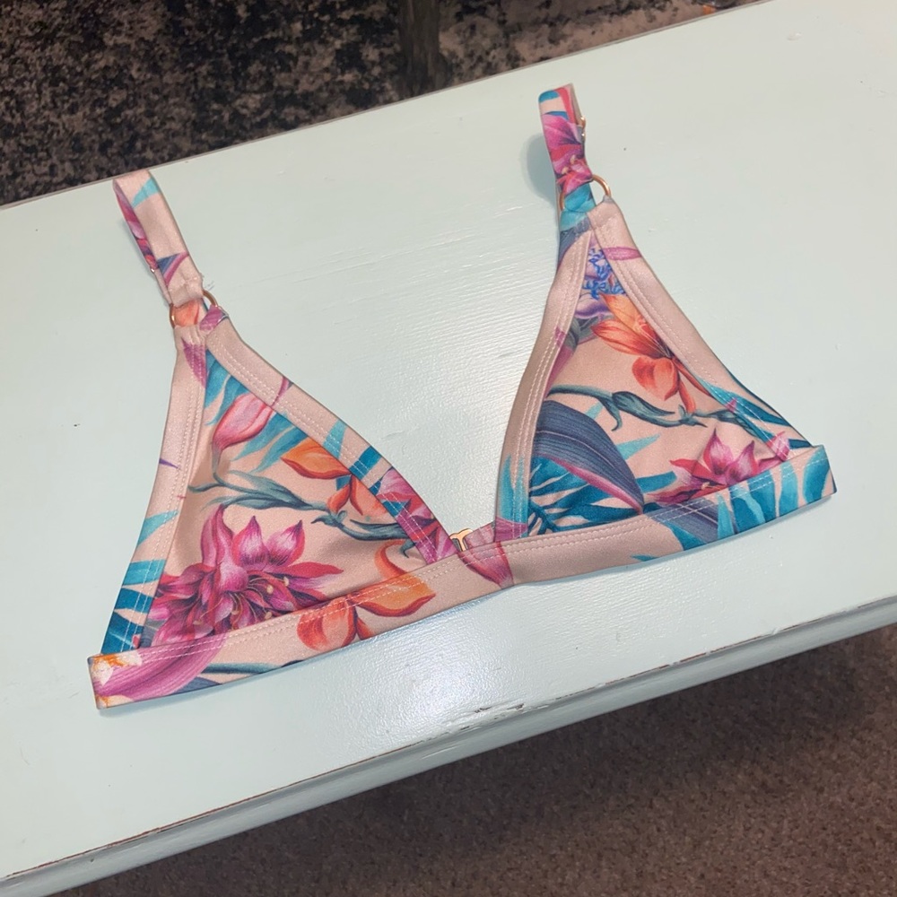 💖 Pacsun bikini top